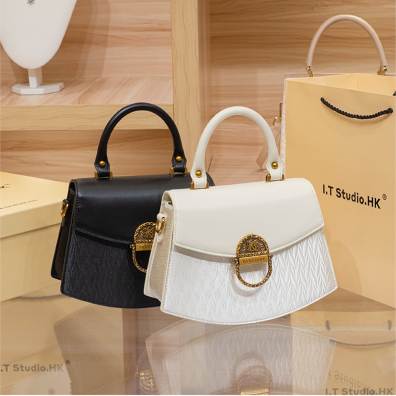Lichte Luxe Dameshandtas 2024  - Interior Design High End recensie en prijs